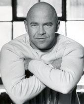  Dominic Littlewood