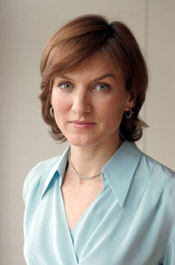  Fiona Bruce
