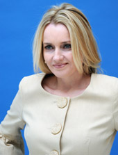  Julie Meyer