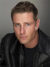  Paul Zerdin